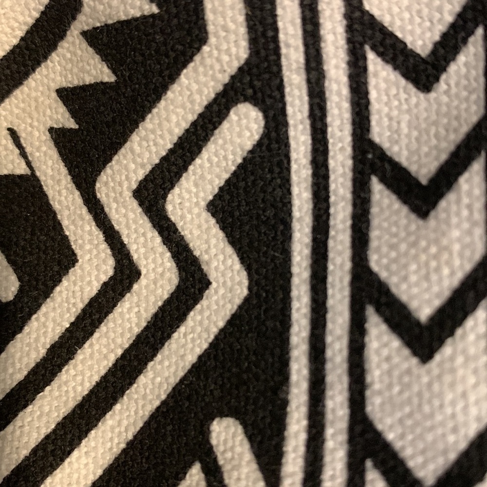 Tribal Print Drawstring Backpack - Picture 8 of 9